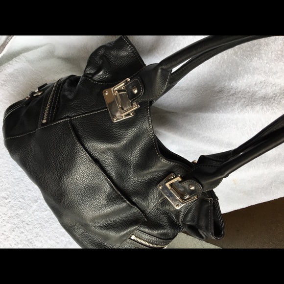 Etienne Aigner Handbags - Black Leather Etienne Aigner purse